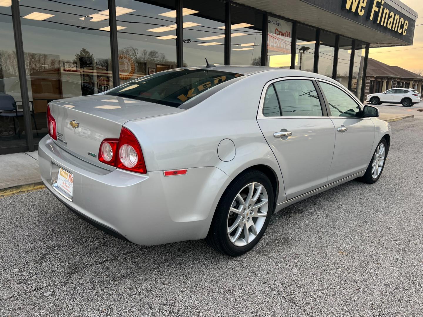 2011 Silver Ice Metallic Chevrolet Malibu LTZ (1G1ZE5EU7BF) with an 2.4L L4 DOHC 16V FFV engine, 6-Speed Automatic transmission, located at 1633 W Kimberly, Davenport, IA, 52806, (563) 323-5341, 41.559456, -90.598732 - Photo#3